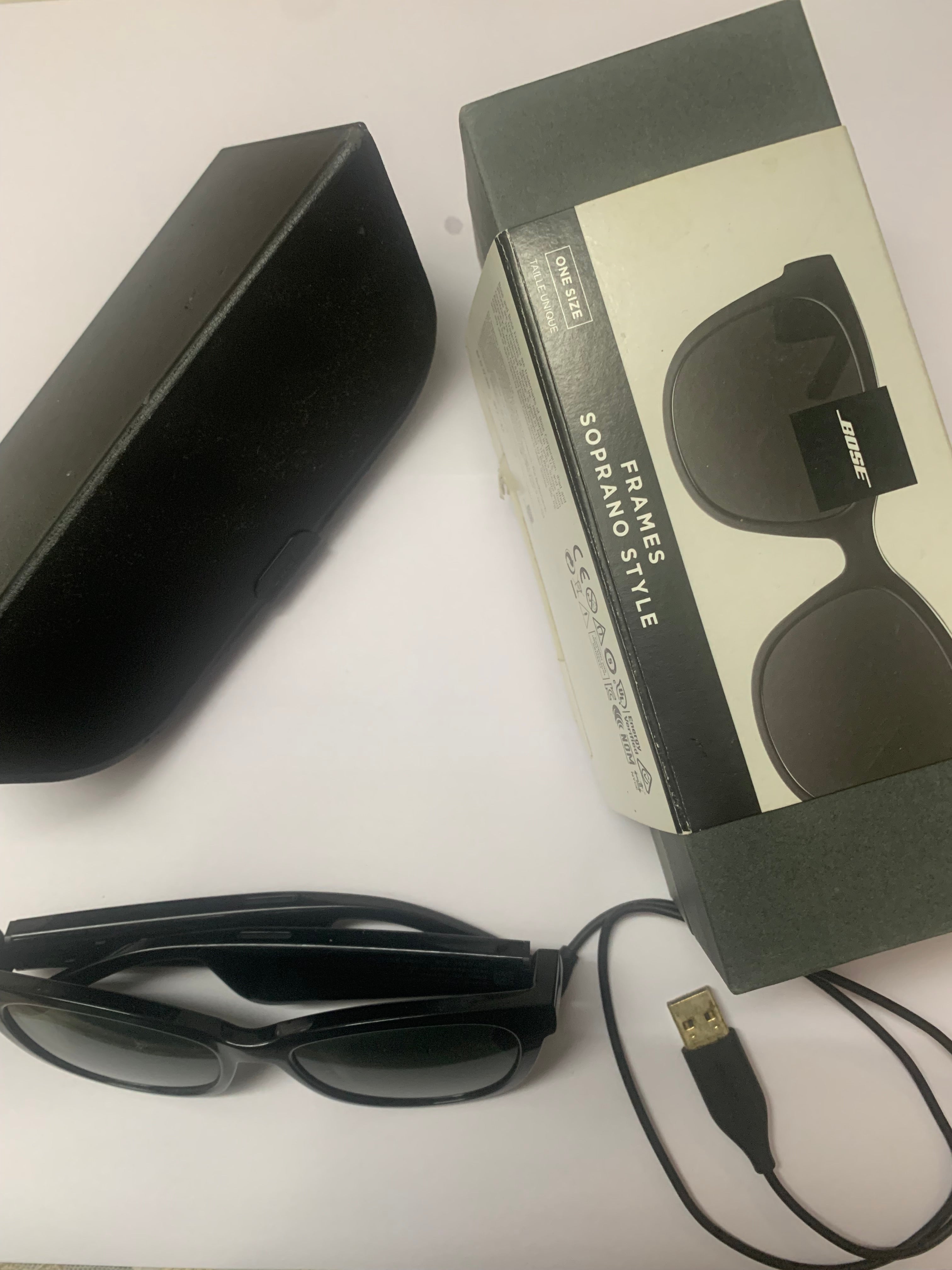 SHADES SUNGLASS